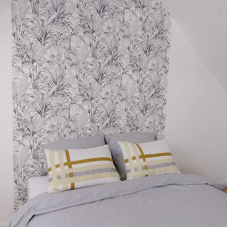 Disneyland Paris Dream 2 & Breakfast Bed & Breakfast
